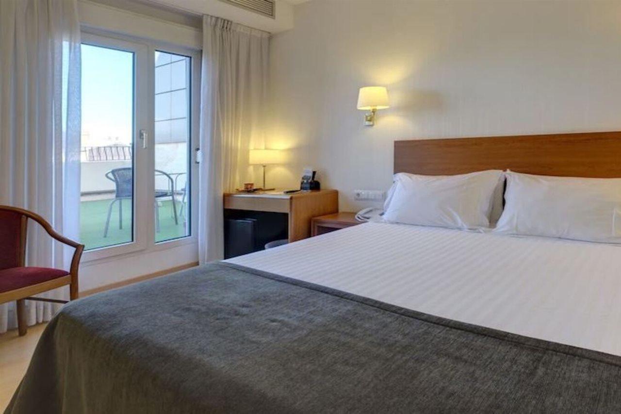 Hotel Ultonia Girona Luaran gambar