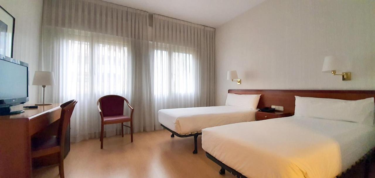 Hotel Ultonia Girona Luaran gambar