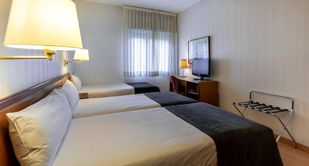 Hotel Ultonia Girona Luaran gambar