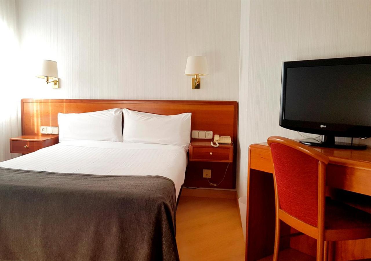 Hotel Ultonia Girona Luaran gambar
